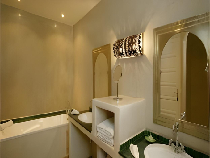 Bathroom 3, Dar L'Oussia, Essaouira