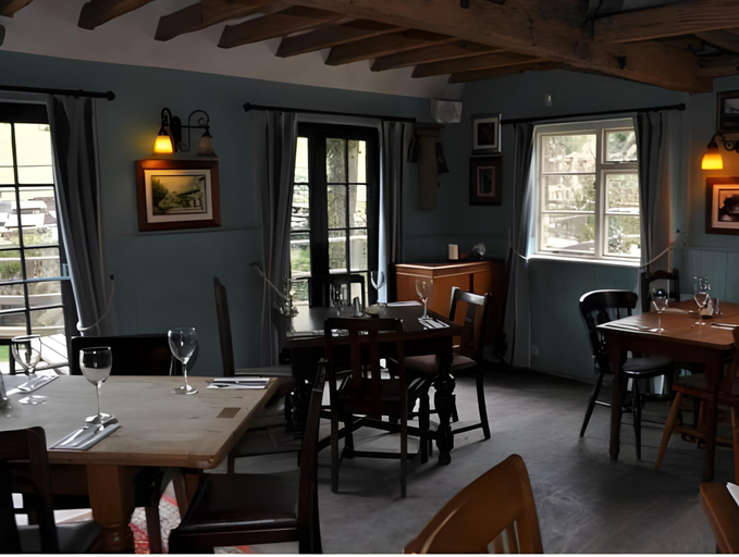 Food & Drinks 4, The Smugglers Inn, Dorset