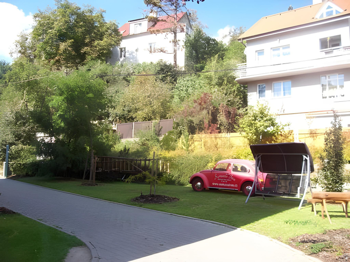 Others 4, Residence Hattrick, Praha 10