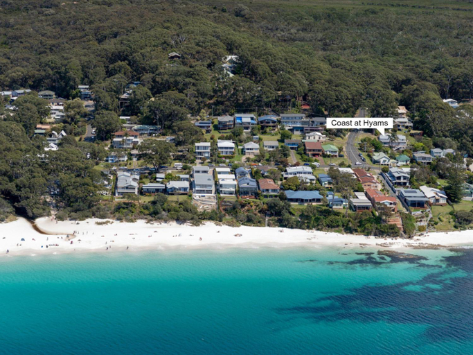 Coast at Hyams Beach, Shoalhaven - Pt B