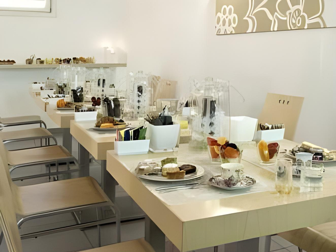 Food & Drinks 5, Hotel Cervetta 5, Modena