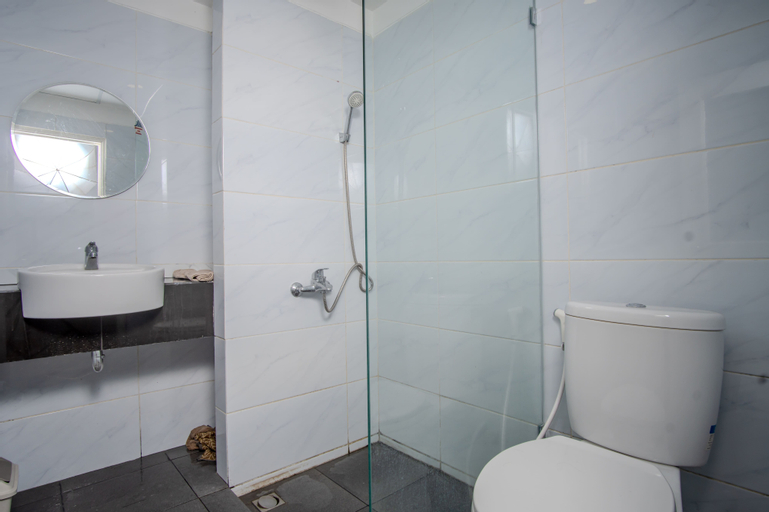 Bathroom 6