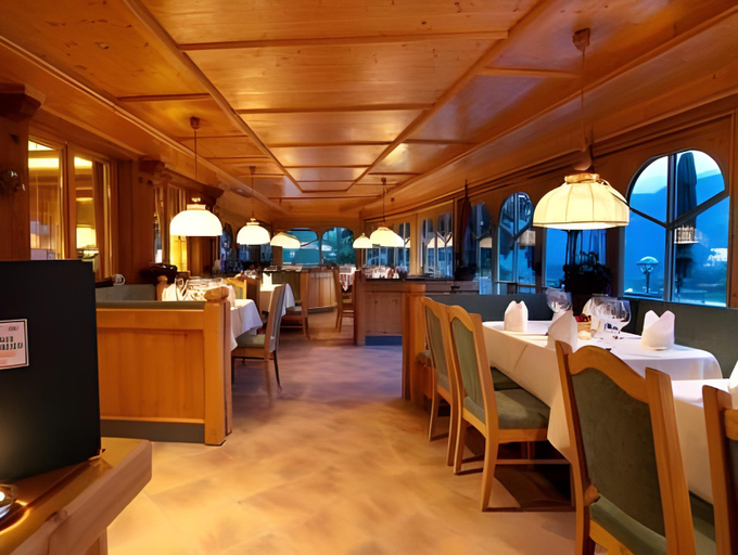 Food & Drinks 4, Wellness Aparthotel "Lechlife" incl Aussen und Innenpool - 400m zum LIFT, Reutte
