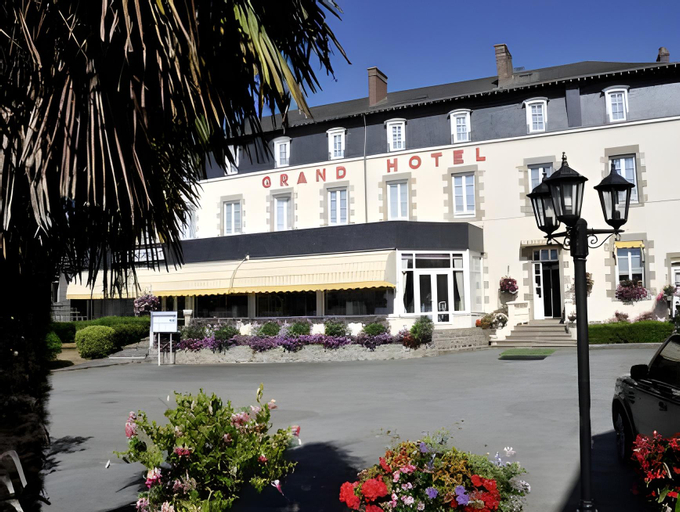 Logis Au Grand Hotel et son restaurant, Mayenne