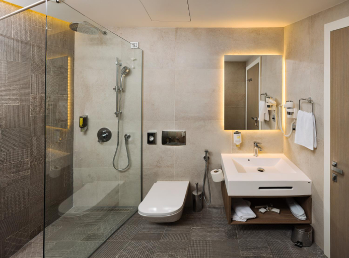 Bathroom 5, Plaza35, Sibiu