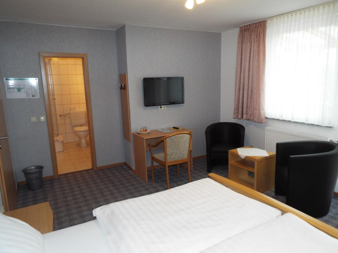 Bedroom 6