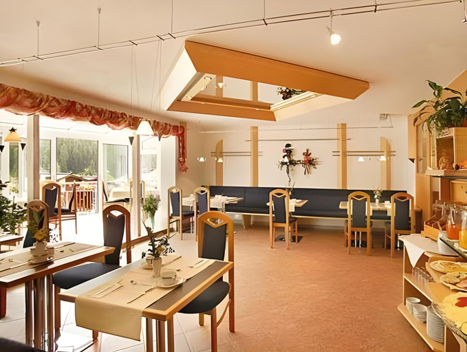 Food & Drinks 4, Hotel Garni Aurora, Inn