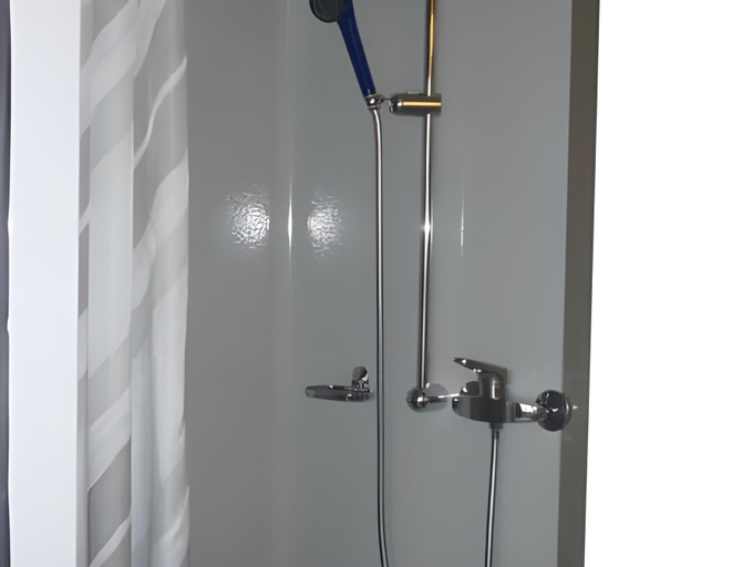 Bathroom 3, La Caquerelle, Porrentruy