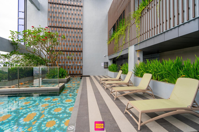 Swimming Pool 11