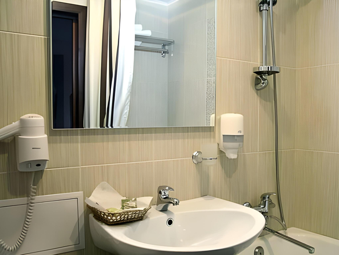 Bathroom 3, Chelyabinsk Hotel on 5th floor, Chelyabinsk gorsovet