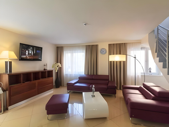 Others 2, Hotel Ratuszowy, Chojnice