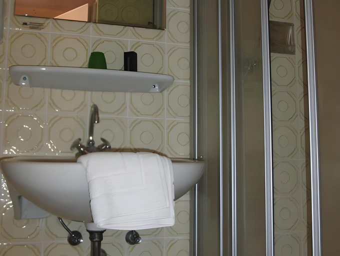 Bathroom 4, Hotel Angerer, Amberg-Sulzbach