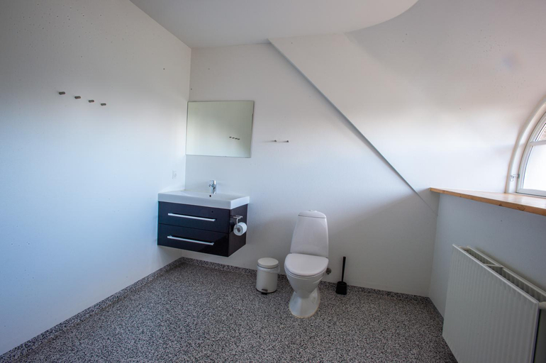 Bathroom 2, Storkesøen Ribe Holiday Cottages and Apartments, Esbjerg