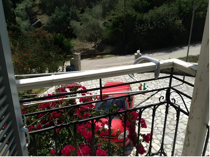 Others 4, Marmara Studios, Ionian Islands