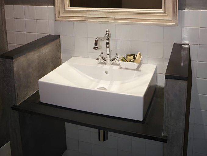 Bathroom 4, Boutique Hotel Casa Granados, Girona