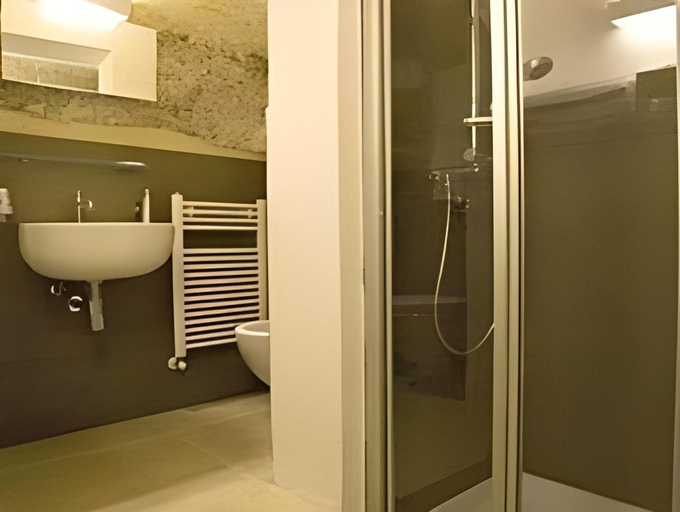 Bathroom 1, San Giovanni Vecchio - Residenza, Matera