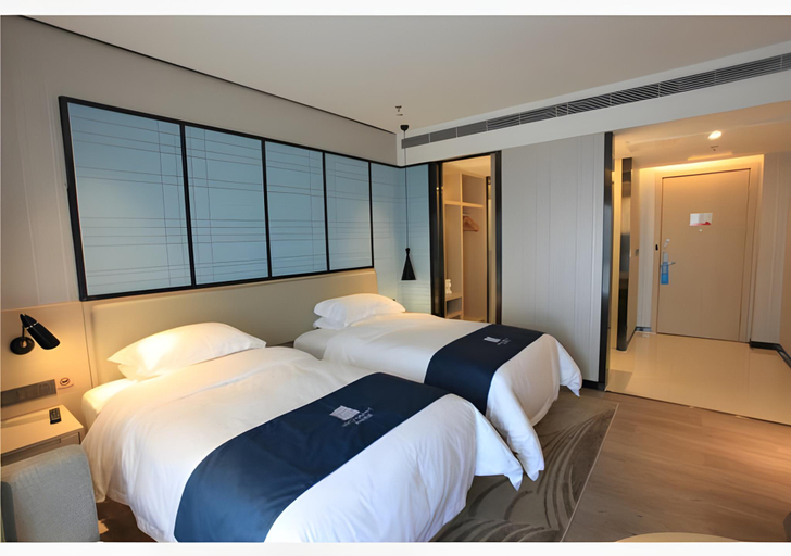 Bedroom 29