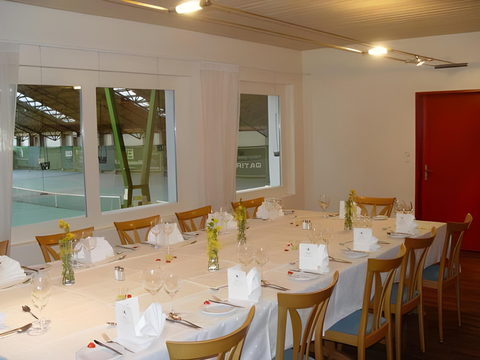 Food & Drinks 4, Hotel Sportcenter Funf Dorfer AG, Landquart