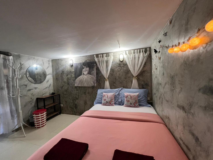 Bedroom 13
