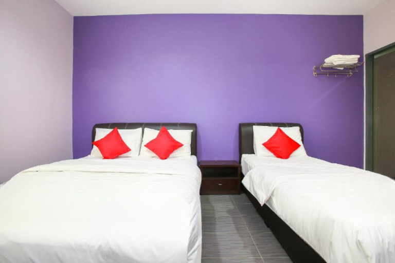 Others 4, De Hotel, Hilir Perak