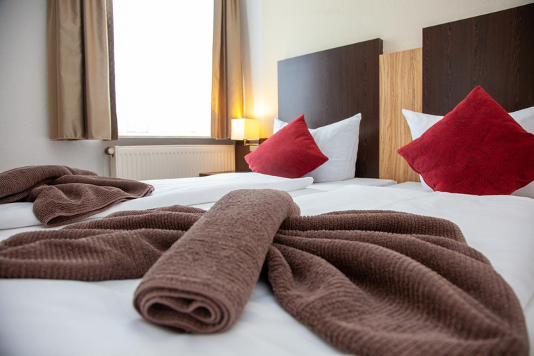 Bedroom 2, Seehotel Zum Lowen, Mecklenburgische Seenplatte
