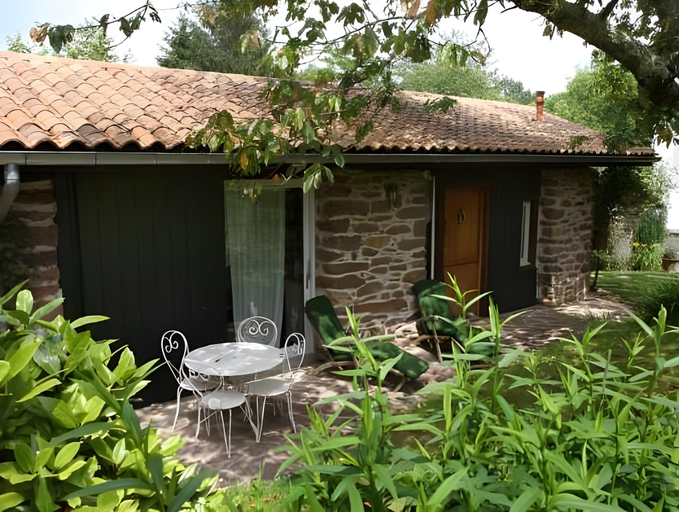 Others 2, Maison Aretxola, Pyrénées-Atlantiques