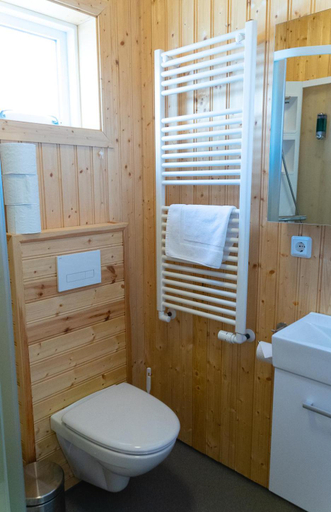 Bathroom 4, Hotel Dalvik, Dalvíkurbyggð