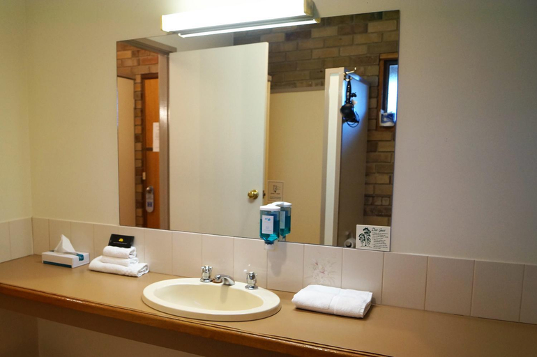 Bathroom 6