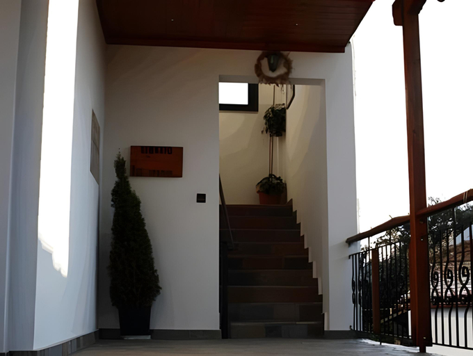 Others 4, Limnaio, Central Macedonia