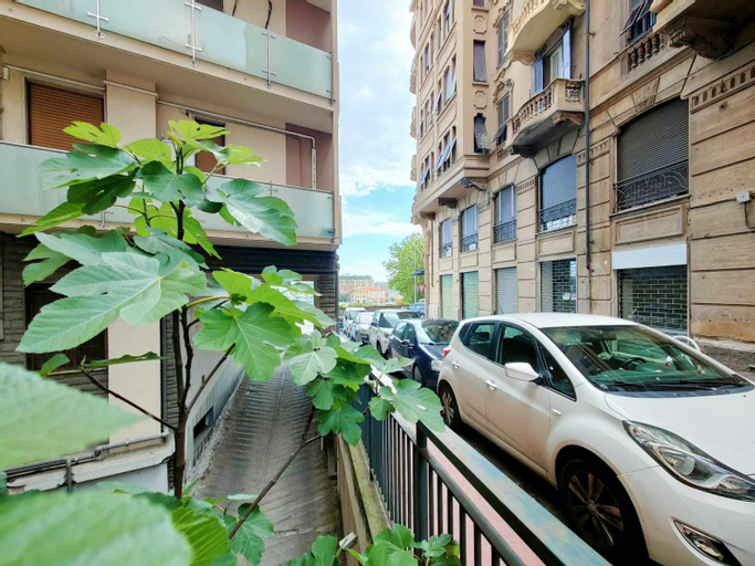 La Torretta a 200 mt dal mare, Savona