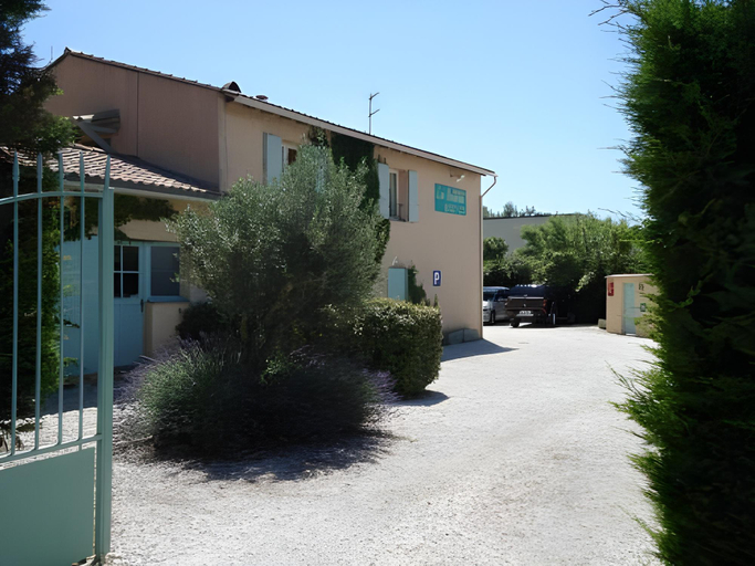 Others 5, Residence Les Sources, Bouches-du-Rhône