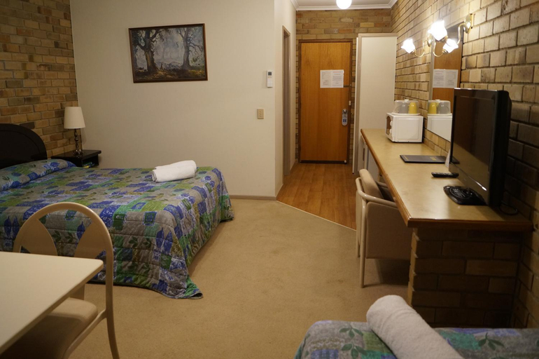 Bedroom 8