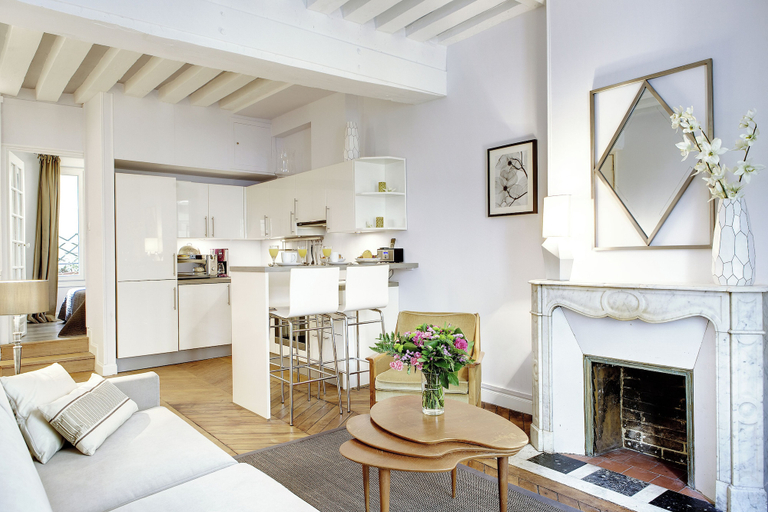 Living area 5, Paris Marais Central Residence, Paris