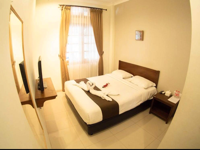 Bedroom 3, Helena Guest House Malang, Malang