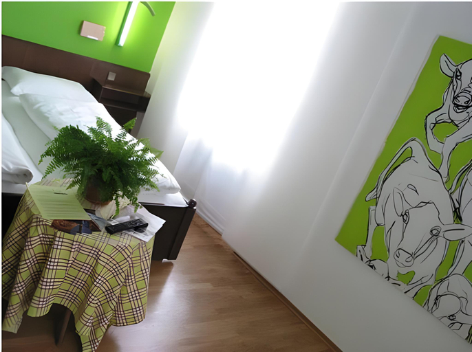 Bedroom 2, Erlebnis Post - Stadthotel mit EigenART, Spittal an der Drau