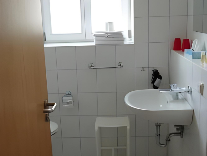 Bathroom 3, Hotel Garni Meeresgruß, Vorpommern-Rügen