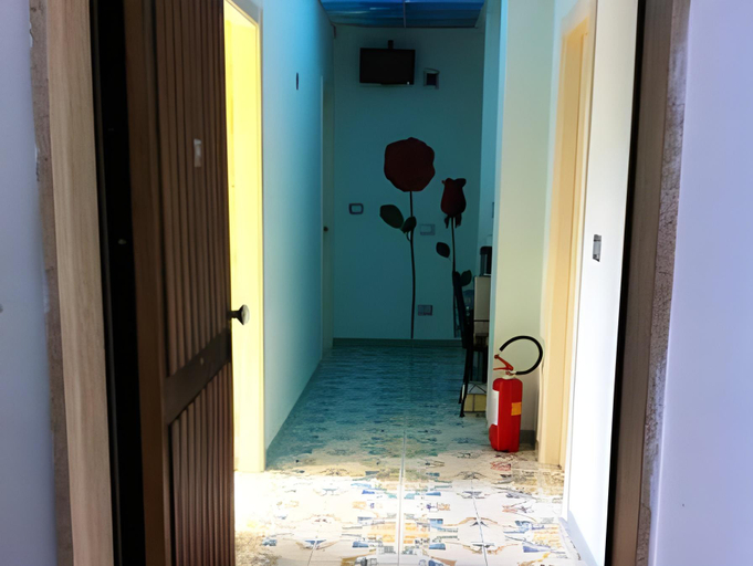 Others 5, B&B Degli Aranci, Napoli