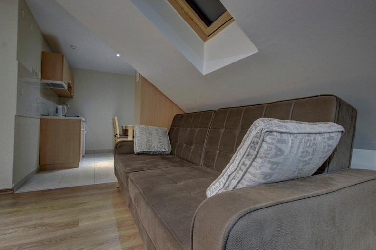 Bedroom 14