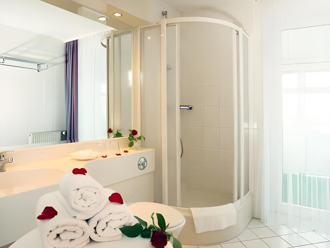 Bathroom 4, Akzent Waldhotel Spa Rügen, Vorpommern-Rügen