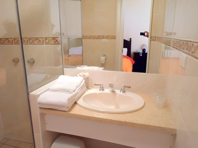 Bathroom 3, Posada El Castillo, Arequipa