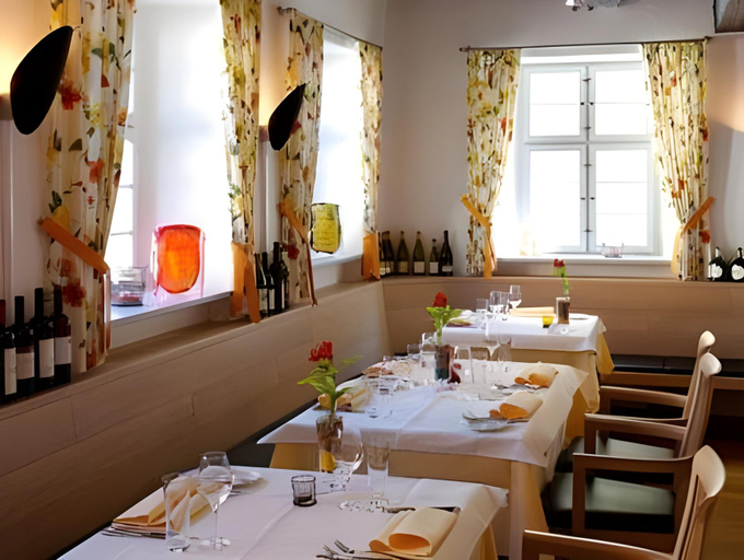 Food & Drinks 4, Rotes Ross Marktbergel, Neustadt an der Aisch-Bad Windsheim