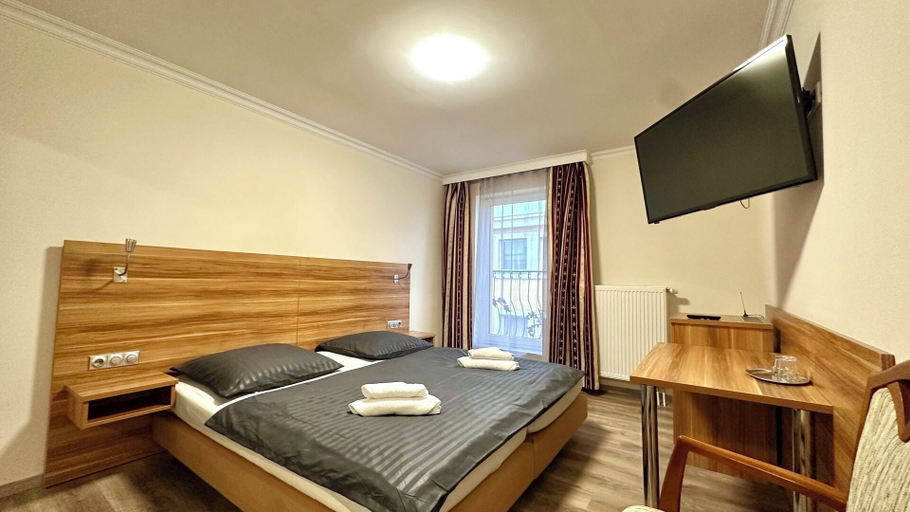 Bedroom 3, Mher Edaryan, Nürnberg