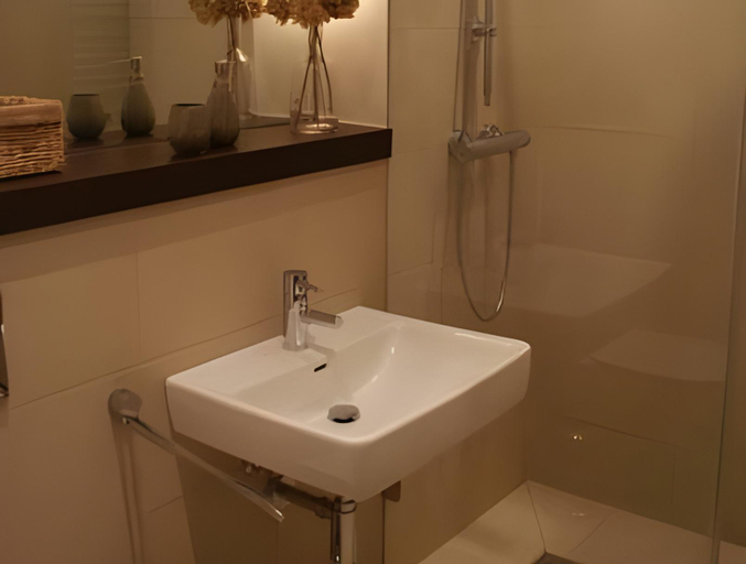 Bathroom, Kokon Apartments, Leipzig