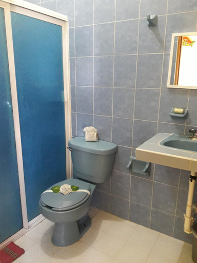 Bathroom 2, Kukulcan by Emotion, Cozumel