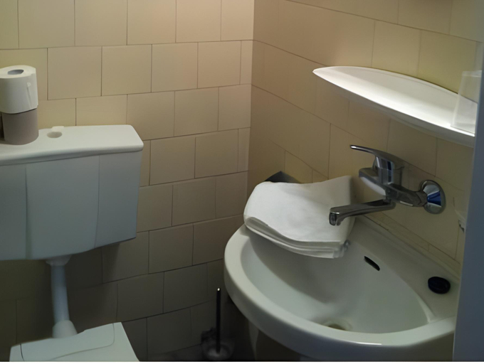 Bathroom 4, INTERFERIE CECHSZTYN, Kołobrzeg