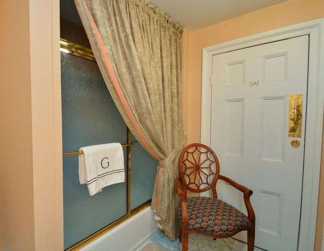 Bedroom 9