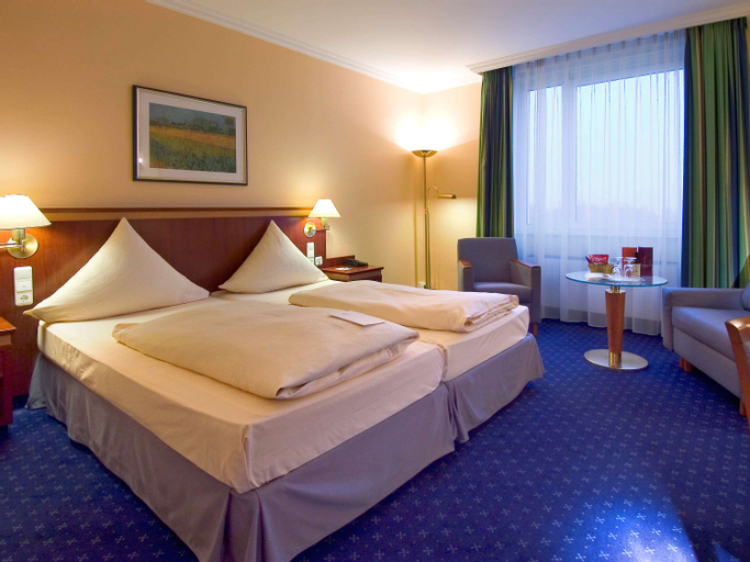Bedroom 2, Mercure Hotel Trier Porta Nigra, Trier