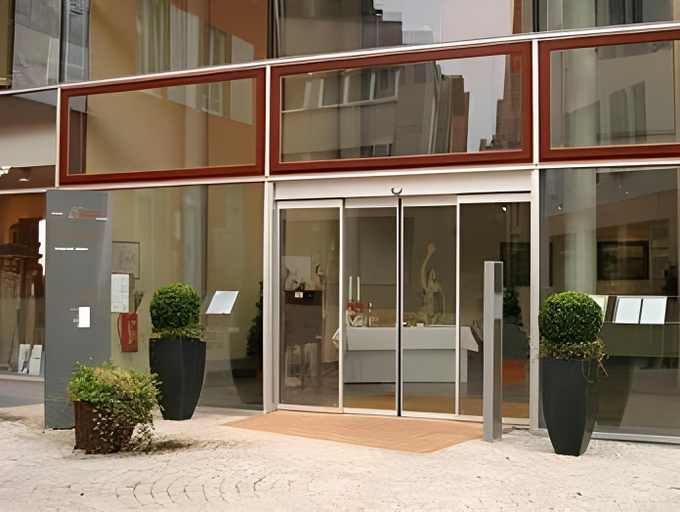 Others 4, Hotel an der Stadtmauer, Rems-Murr-Kreis