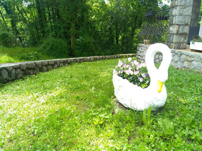 Others 2, Pri Martinovih, Kanal
