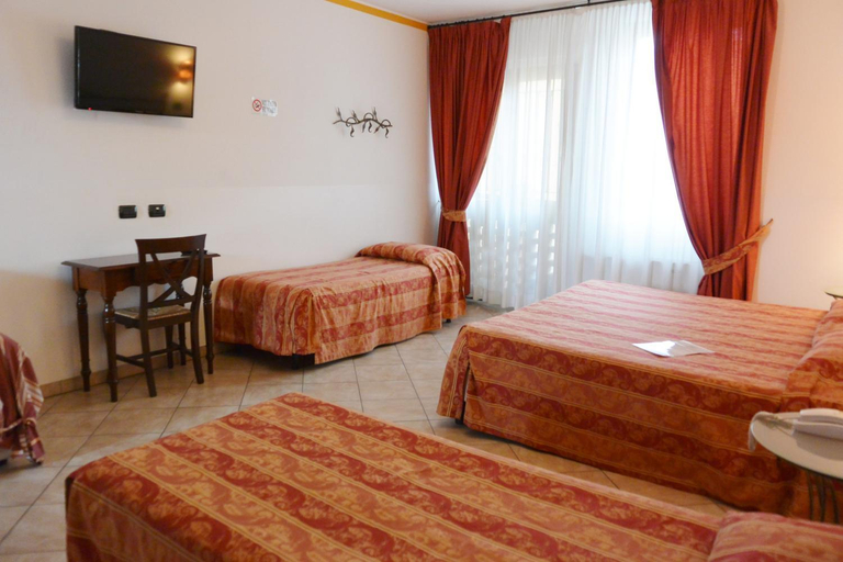 Bedroom 6